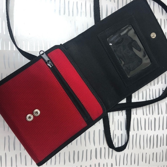 Chapman university small wallet crossbody - Picture 8 of 13